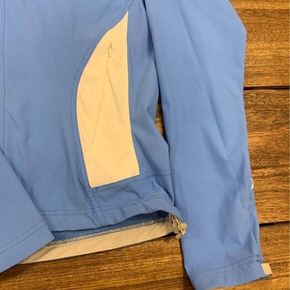 the NORTH FACE woman’s flight series shell. Periwinkle blue/white. Size Small. - Picture 4 of 10